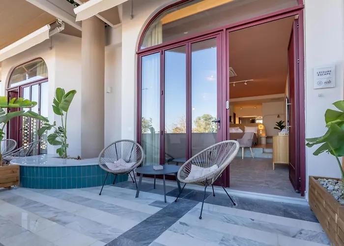 Leisure Escape With A Sea View By Salt Apartments